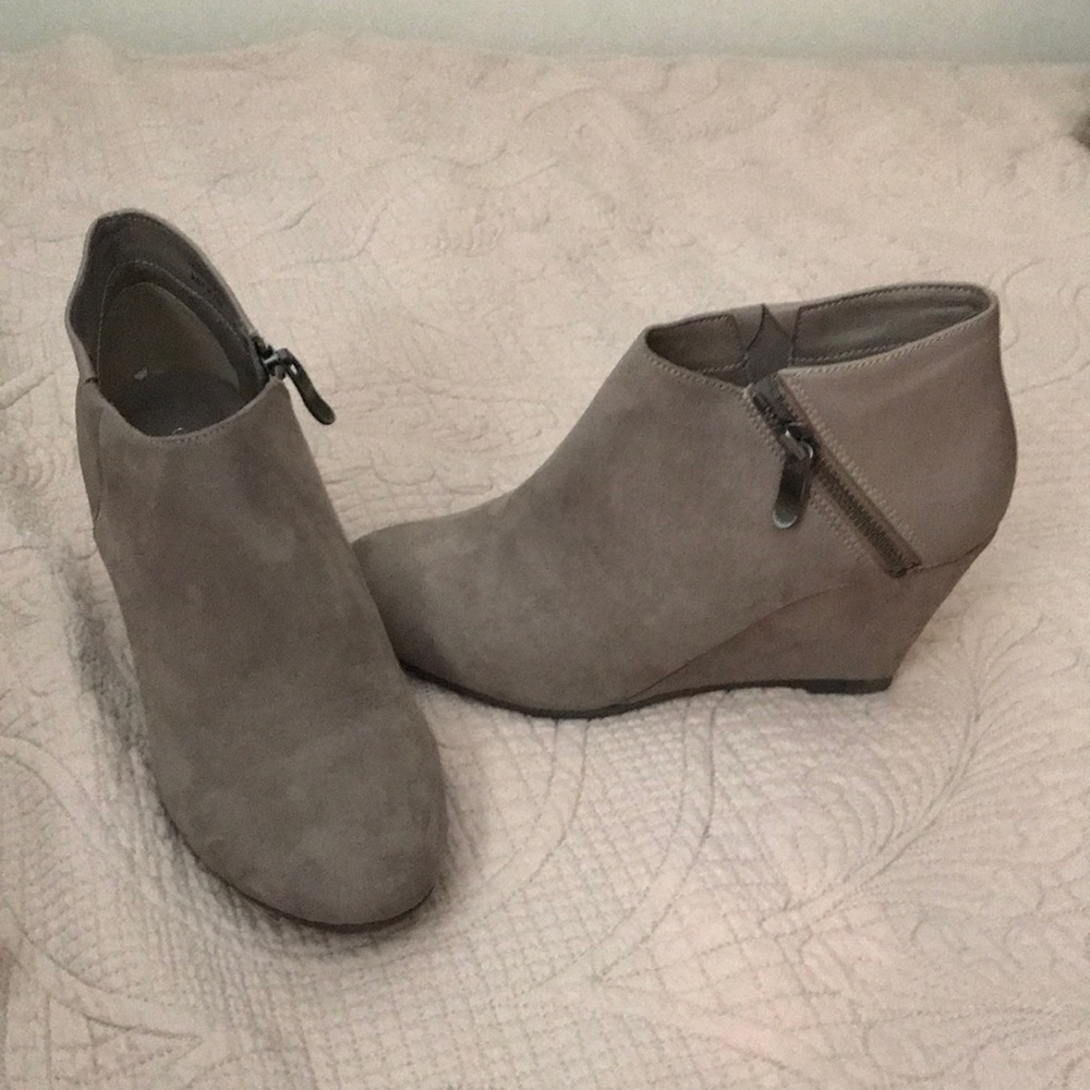 Wedge booties